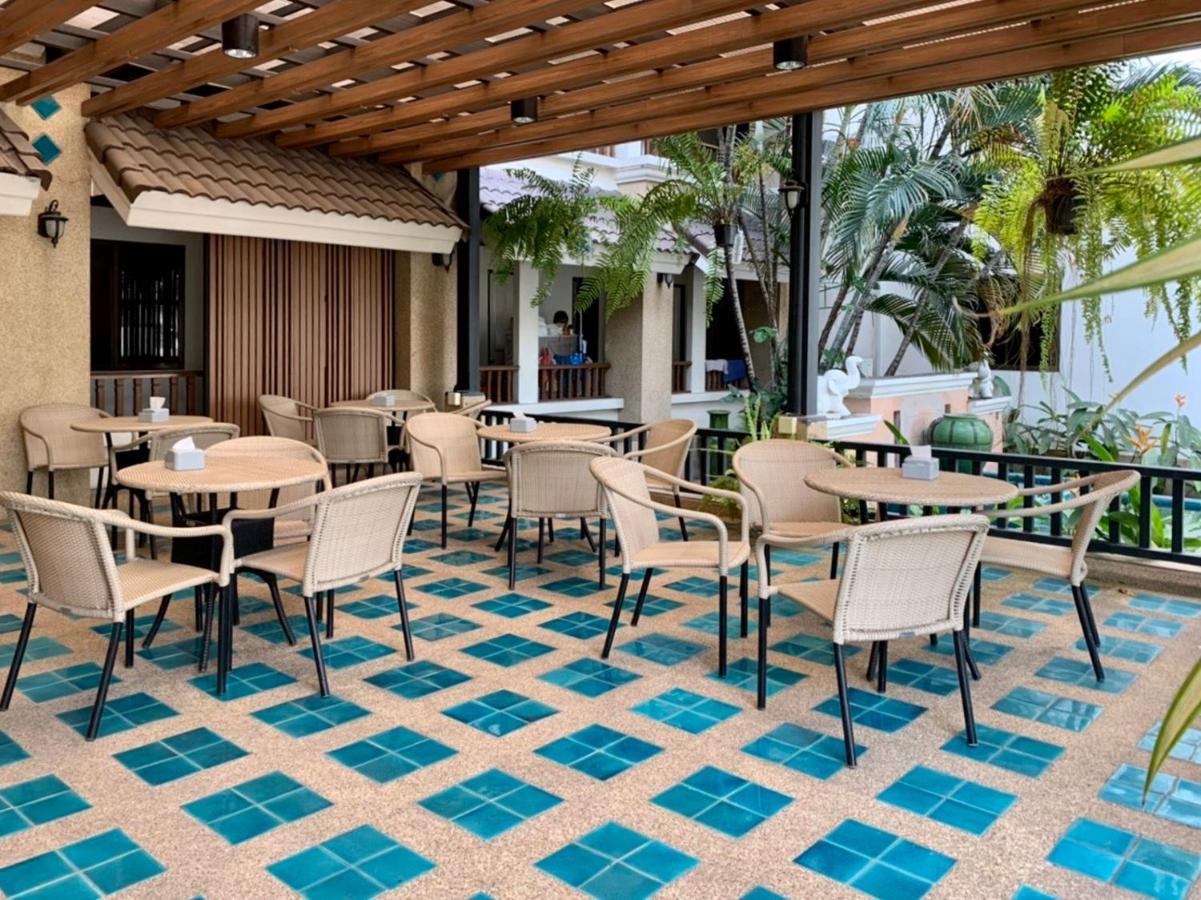 Suansin Lanna Hotel Tak Exterior photo
